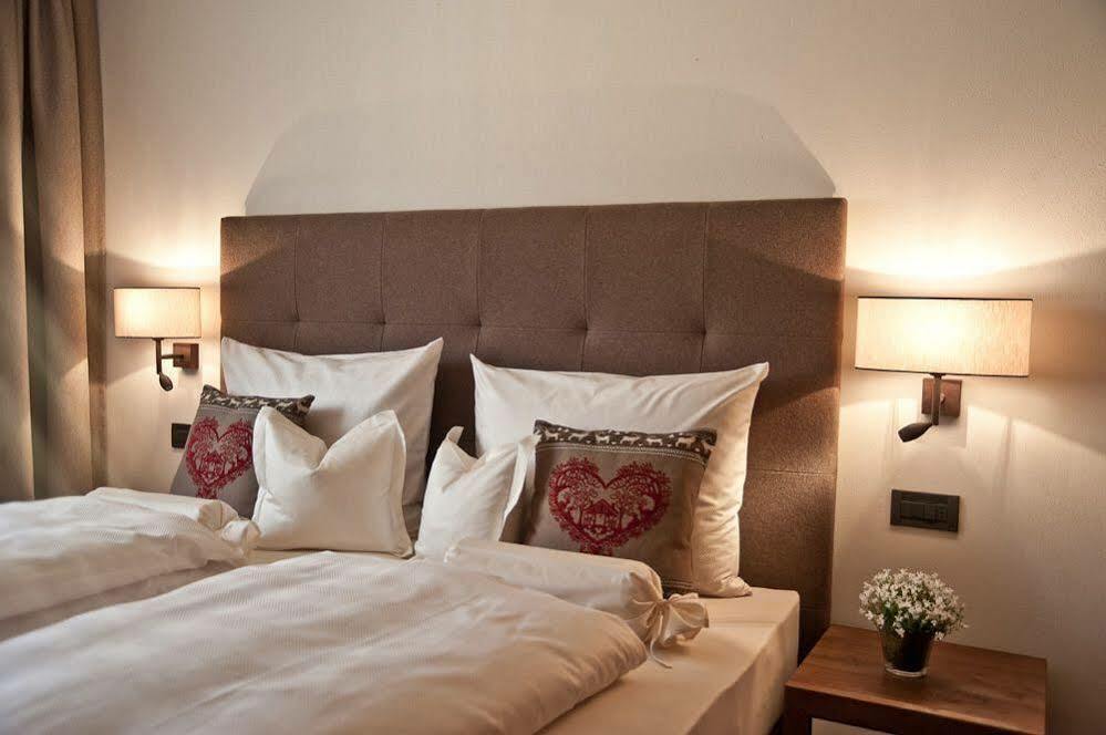 Ariston Dolomiti Residence Dobbiaco Ngoại thất bức ảnh